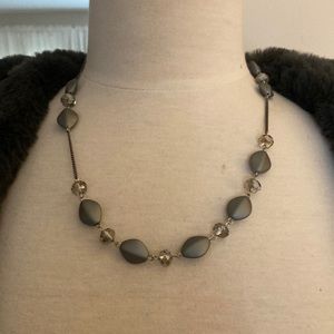 Grey cristal necklace